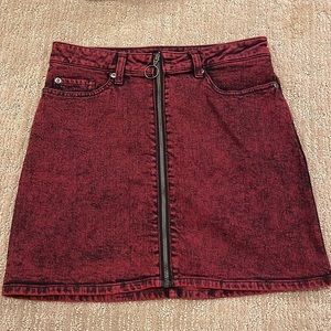 Skirt, size small